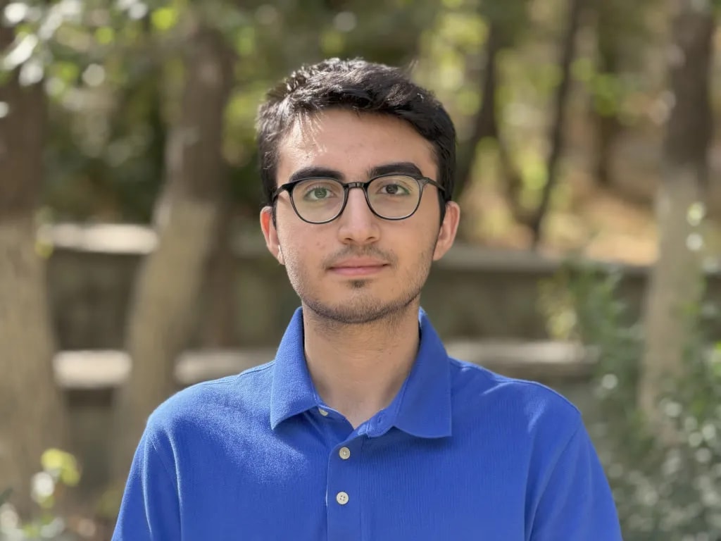 پرتره گرفته شده با دوربین آیفون ۱۷ پرو