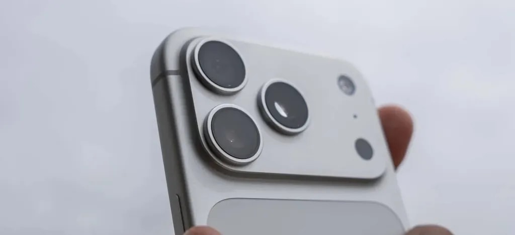 ماژول دوربین آیفون ۱۷ پرو