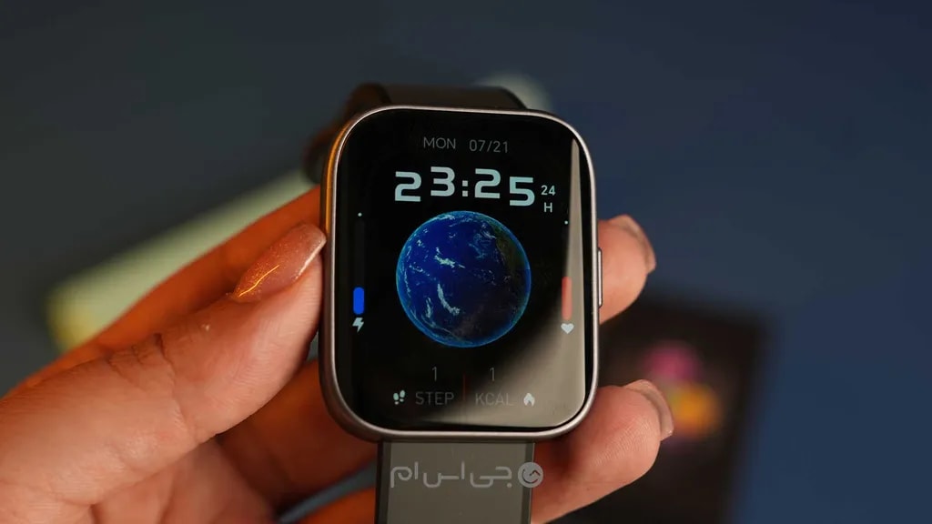 صفحه نمایش کیو‌سی‌وای اوربان جی‌اس