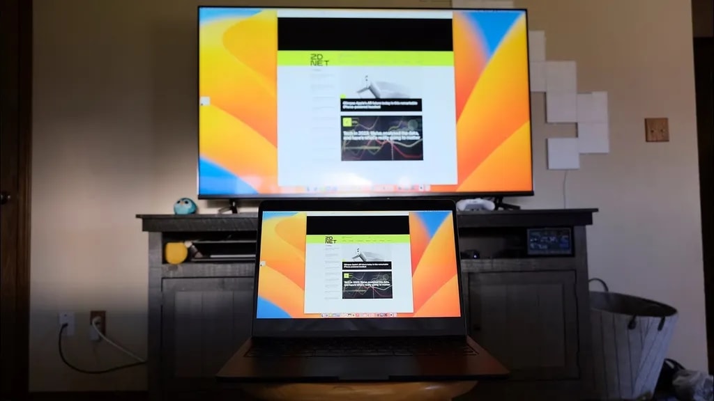 نتیجه وصل‌کردن مک‌بوک به تلویزیون با کابل