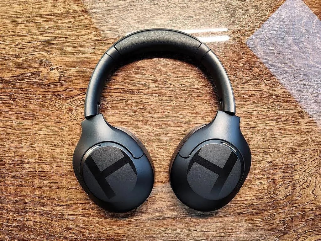 طراحی زیبا هدفون بلوتوثی هایلو مدل S35 ANC