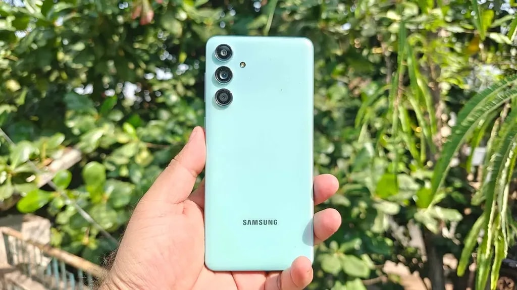 سامسونگ گلکسی M55