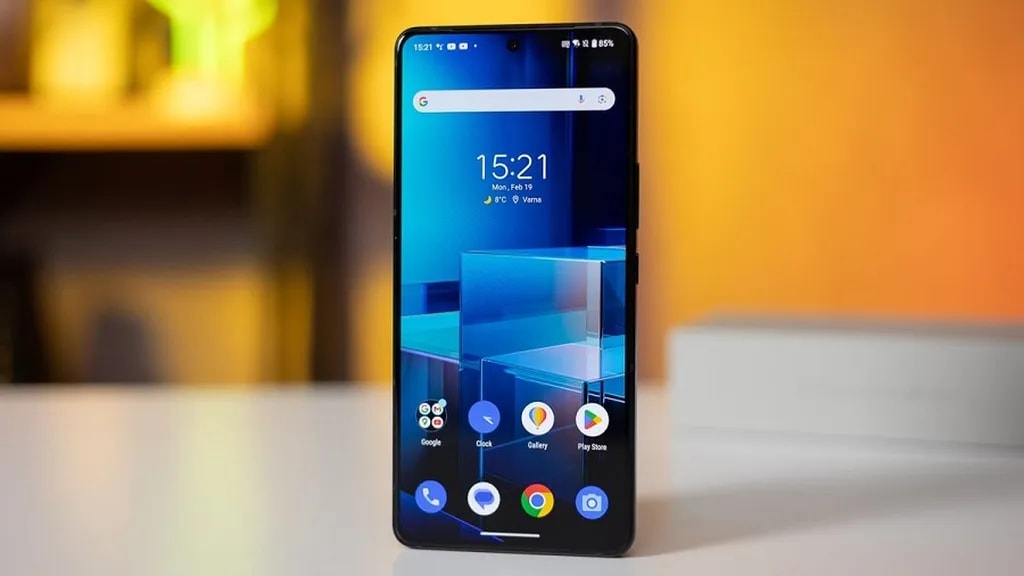 ایسوس ذنفون ۱۱ اولترا.jpg