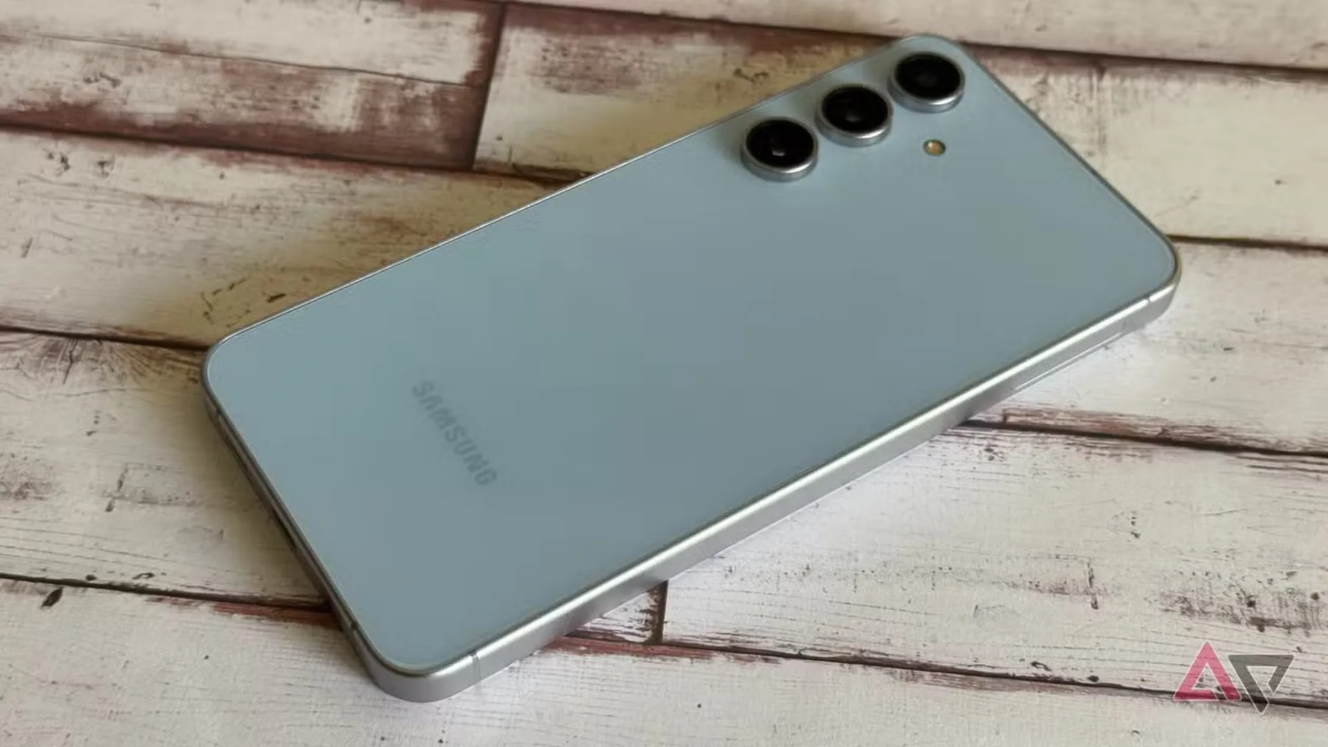 ساختار فیزیکی با کیفیت ممتاز