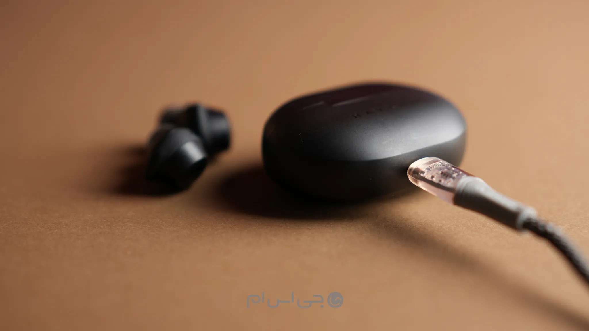 شارژ کیس هدفون GT1 2023