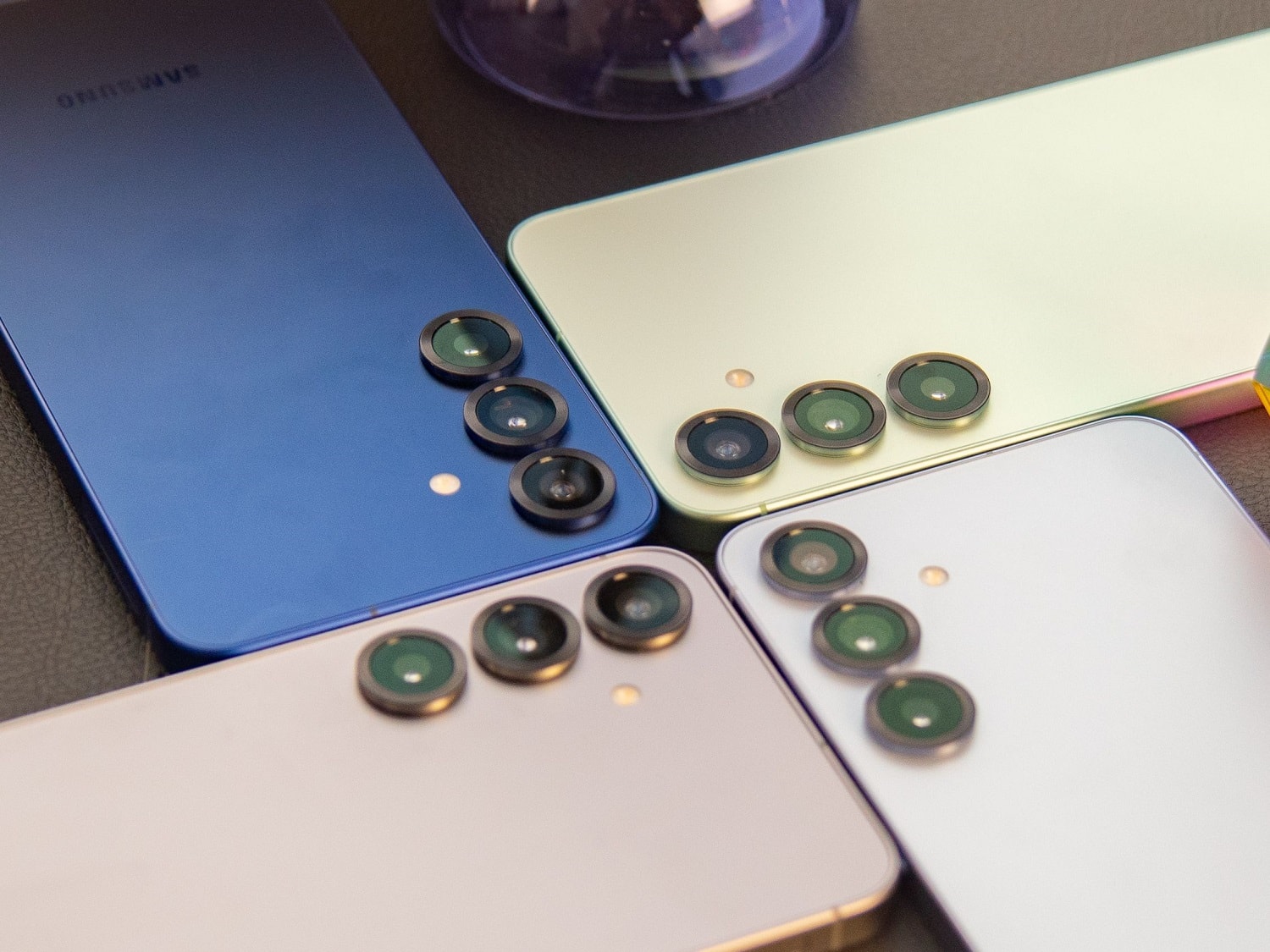 دوربین گلکسی اس ۲۵ پلاس