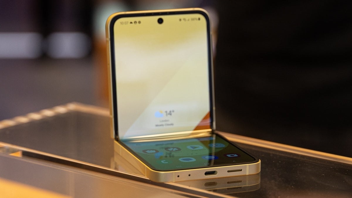 گلکسی زد فلیپ ۶ سامسونگ