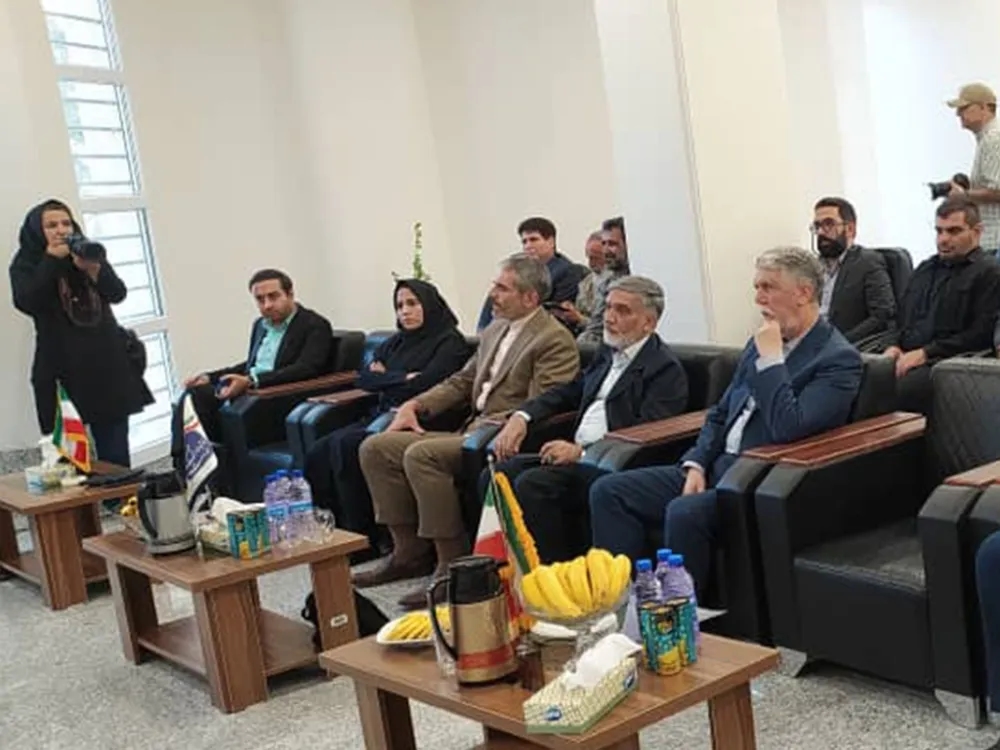 بهرهبرداری از سایتهای ارتباطی روستایی ایرانسل در کرمان با حضور وزیر ارشاد