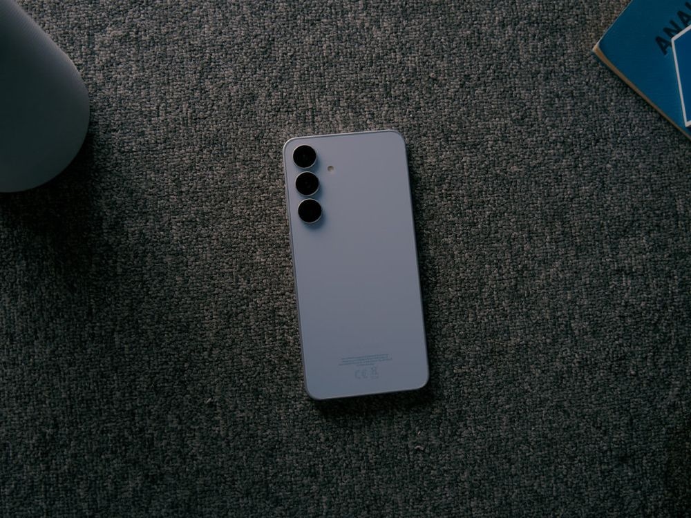 نقد و بررسی گوشی موبایل سامسونگ گلکسی اس ۲۵ اف ای