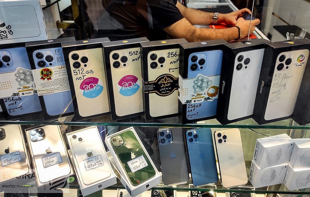 یکی از دلایل افزایش قیمت گوشیها عدم امکان ثبت سفارش برای واردات است