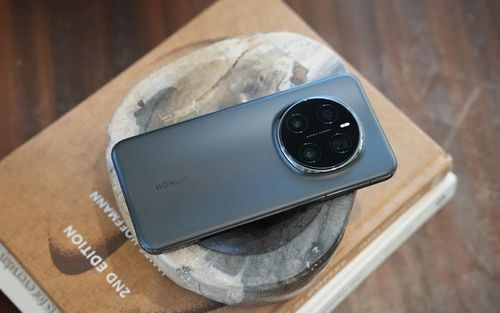 پرچمدار جمعوجور آنر با تراشه مدیاتک و بدنه باریک همراه میشود