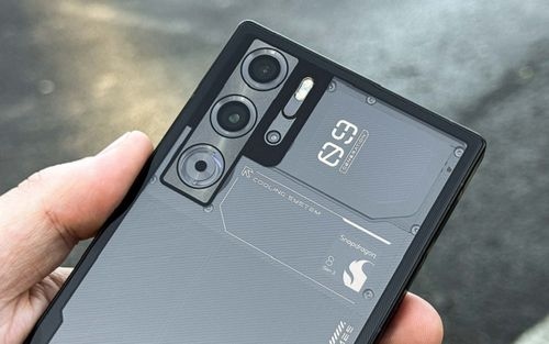 رد مجیک ۱۰ اولترا پردازنده M2 اپل را در گیکبنچ شکست داد!