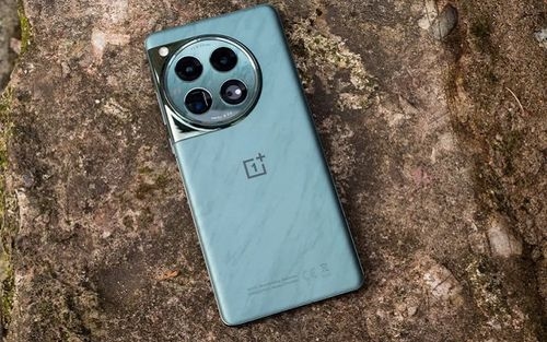 وان پلاس ۱۳ گرانتر خواهد شد!