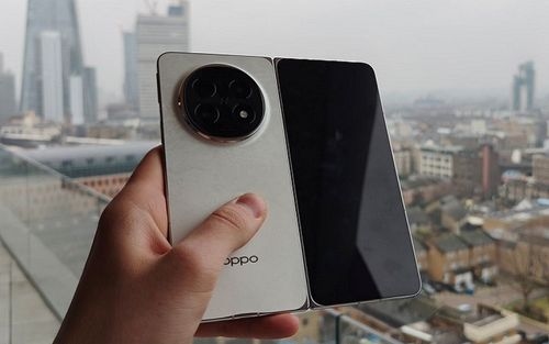 اوپو فایند N5 با لولای تیتانیومی بهبودیافته عرضه میشود