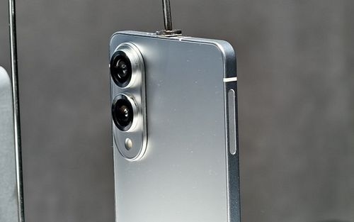 ویدیوی جدید بدنه فوقباریک گلکسی S25 اج را نشان میدهد