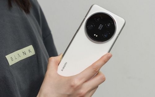 رندرهای شیائومی ۱۵ اولترا طراحی آن را نشان میدهند