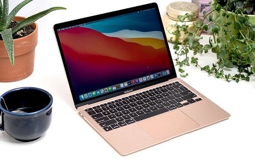 مک بوک اقتصادی با تراشه آیفون اوایل سال جاری میلادی از راه میرسد