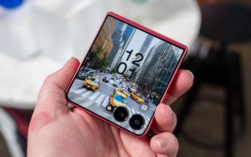 ۴ دلیل که چرا گوشیهای تاشو فلیپ بهتر از مدلهای فولد هستند؟