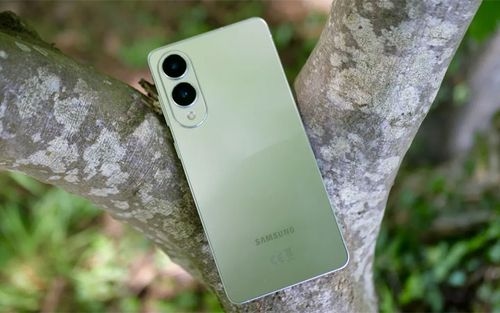 گلکسی اس 25 اج یک ماه پس از عرضه؛ فراتر از همه پیشبینیها!