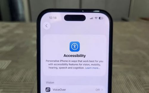 ۱۳ قابلیت دسترسیپذیری آیفون که اغلب نادیده گرفته میشوند