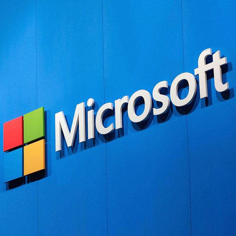 وبلاگنویسی زنده مراسم معرفی لومیاهای جدید و سرفیس پرو 4