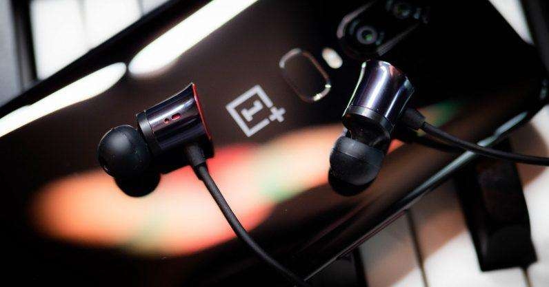 وان پلاس از ایرفون بیسیم Bullets رونمایی کرد