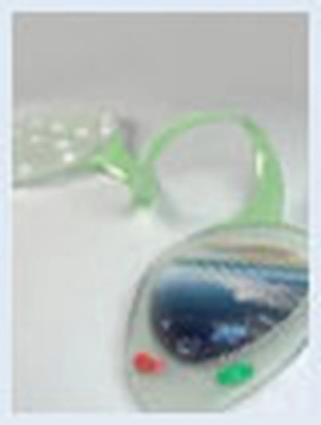 گوشی برگ گلی از طبیعت برای طبیعت