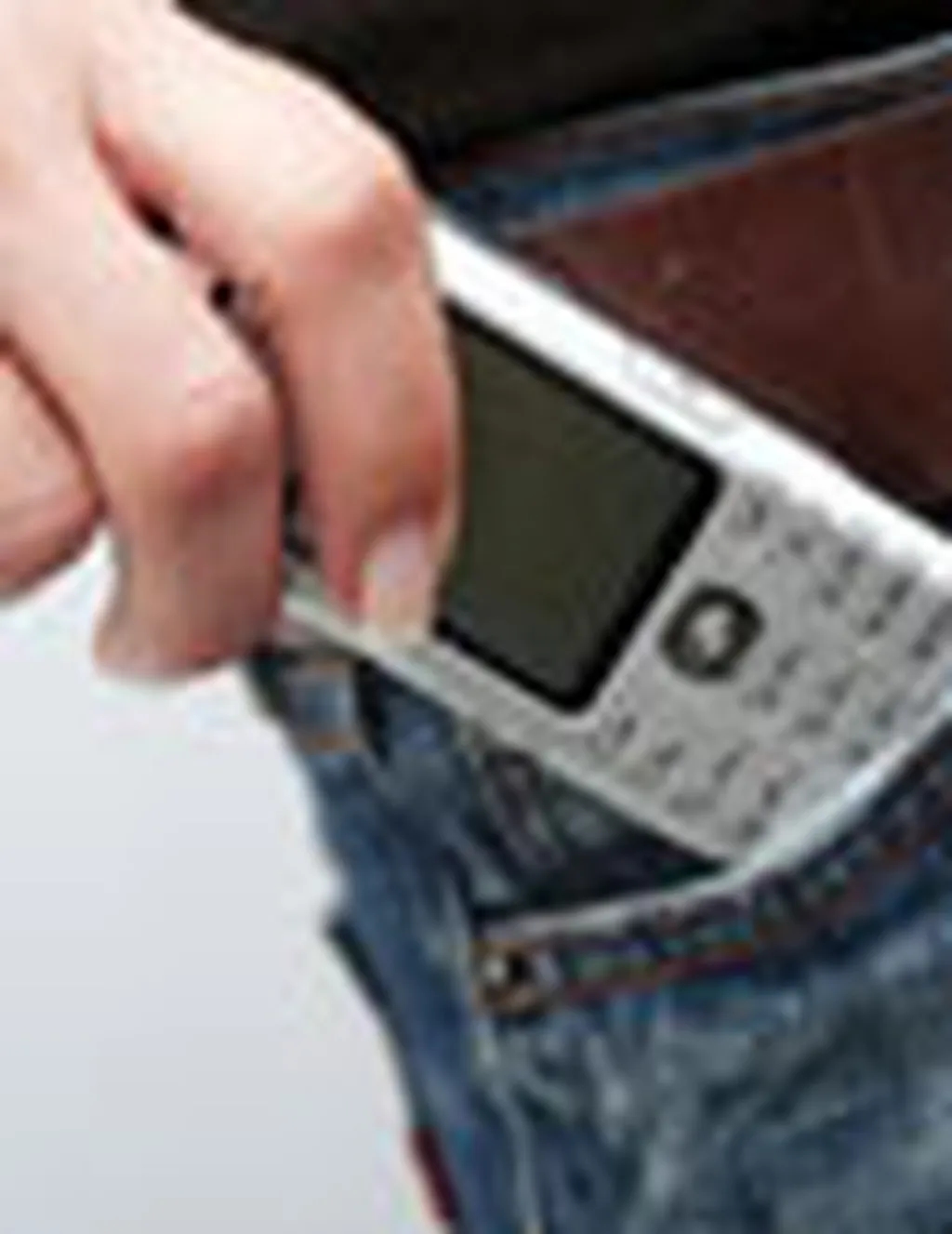 چند راهكار براي كاهش ضررهاي تلفن همراه و بيسيم