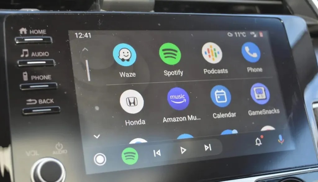آیا Waze با Android Auto و Apple CarPlay کار میکند؟