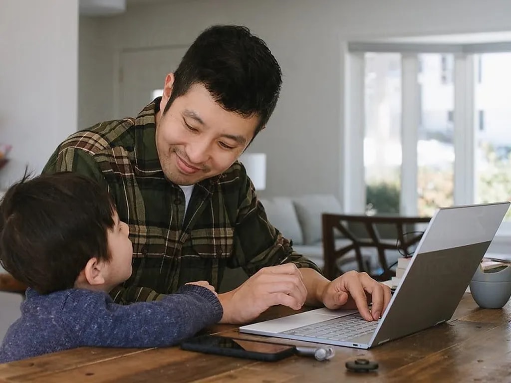 خرید گوشی قسطی دانش آموزی با پلتفرمهای لندتک