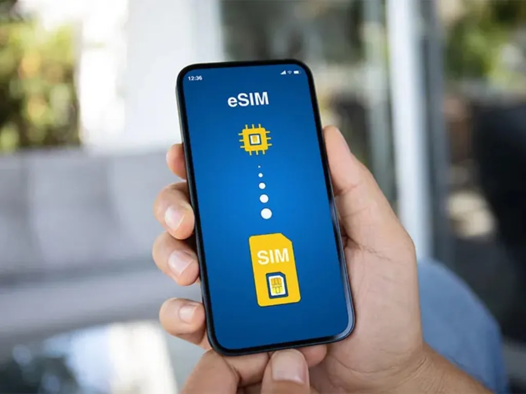 eSIM روی گوشی موبایل