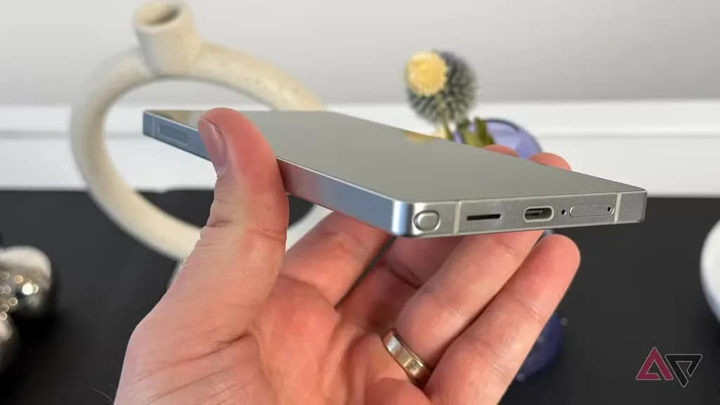 گوشیهای امروزی بهاندازه کافی مقاوم هستند