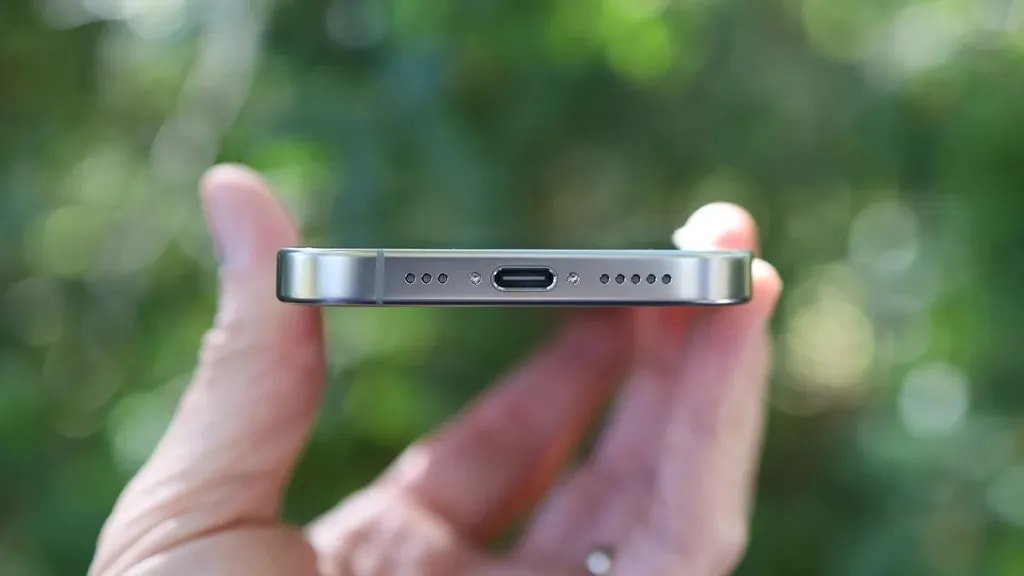 فناوری شارژ معکوس آیفون ۱۷ پرو