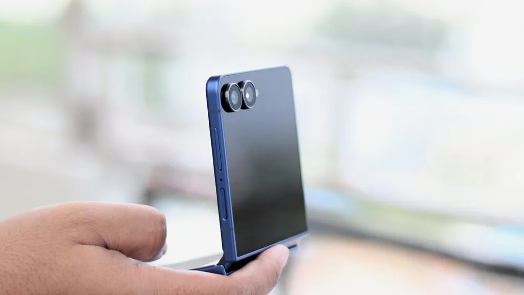 گلکسی زد فلیپ ۷