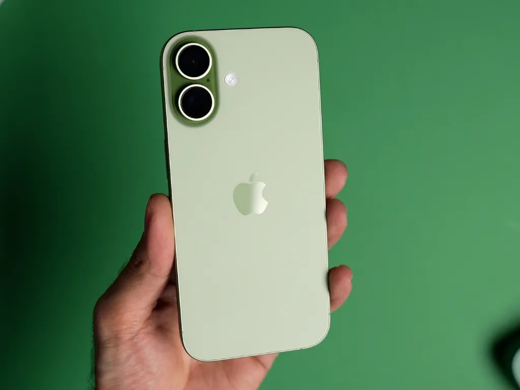 طراحی پنل پشتی گوشی آیفون ۱۷