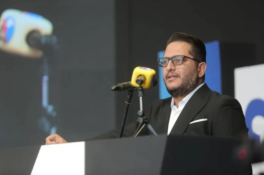 دود ناهماهنگیها در دولت در حوزه واردات لوازم جانبی به رویه ملوانی نباید به چشم صنف موبایل برود