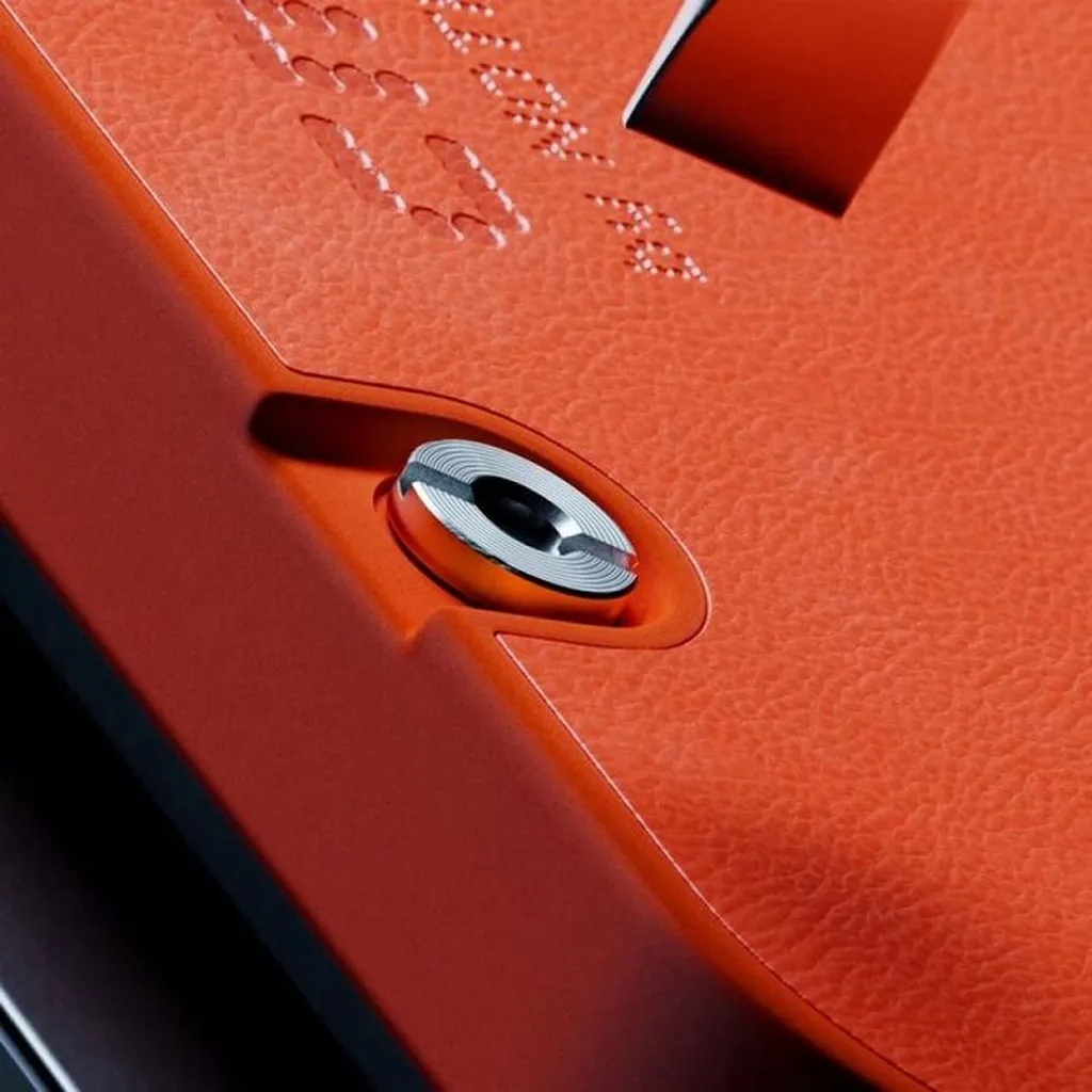 نخستین گوشی برند CMF از پنل پشتی قابلتعویض بهره میبرد