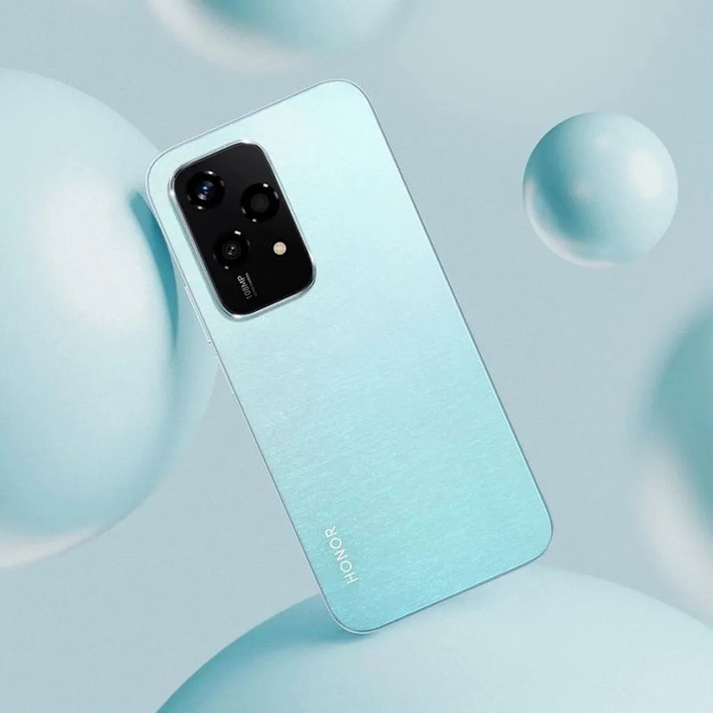 آنر میانرده جدید خود را در این تاریخ معرفی میکند