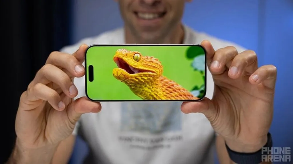 آیا سرانجام همه مدلهای آیفون 17 به نمایشگر پروموشن مجهز میشوند؟