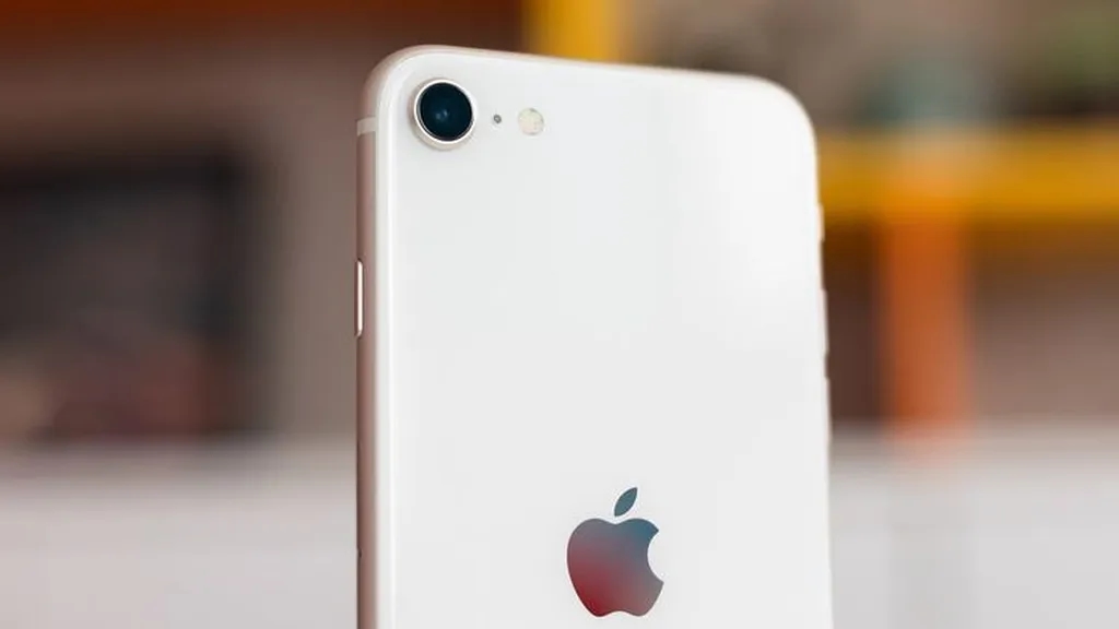 مشخصات احتمالی دوربین آیفون SE 4