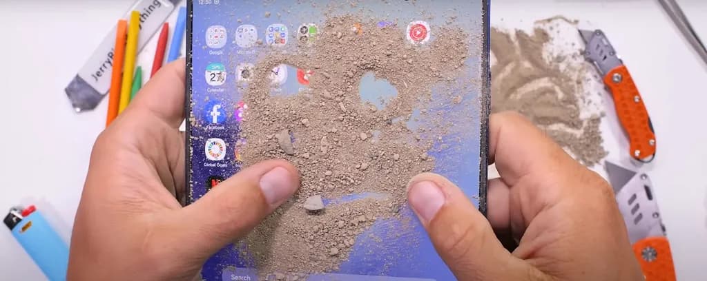 مقاومت نمایشگر گلکسی زد فولد ۷