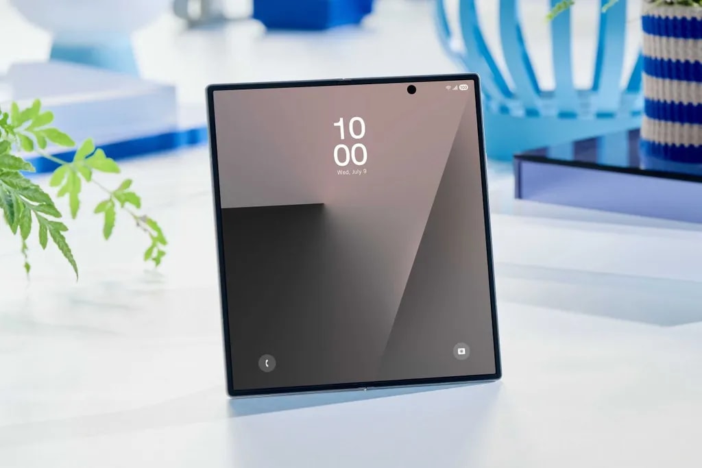 نمایشگر داخلی گلکسی زد فولد ۷