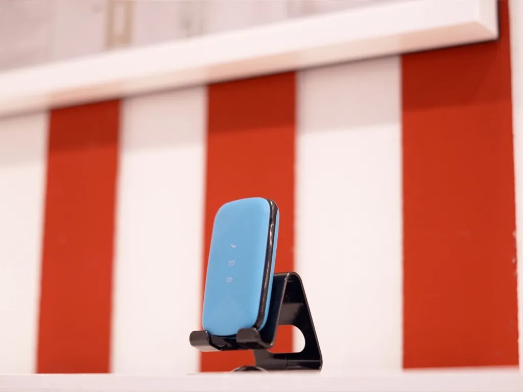 گوشی تاشوی ایرانی پرو وان