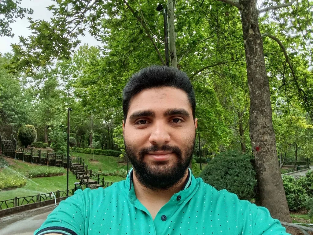 دوربین سلفی گوشی موبایل تی سی ال ۵۰ نکست پیپر