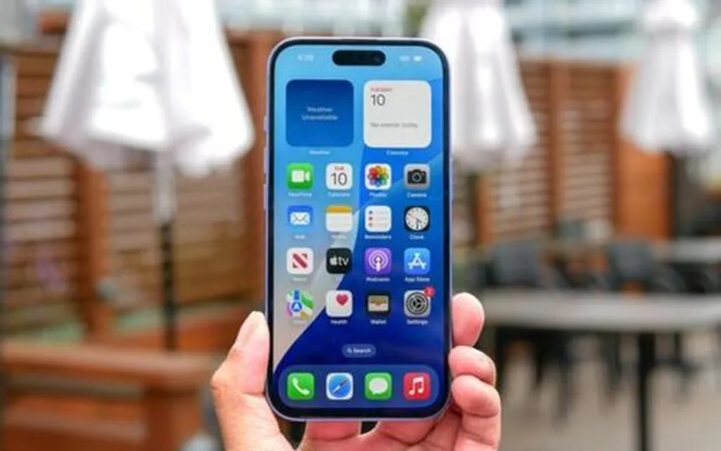 چگونه میتوانید افراد را از خاطرات آیفون خود حذف کنید؟