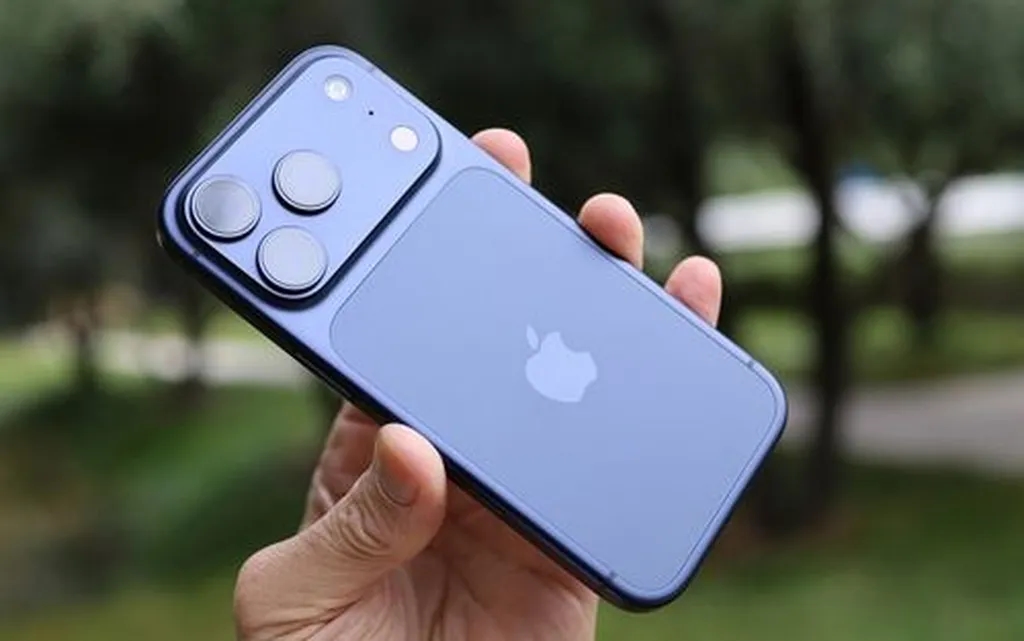 اپل باید خود را برای عرضه گوشی اولترا آماده کند؛ بدرود پرو مکس!