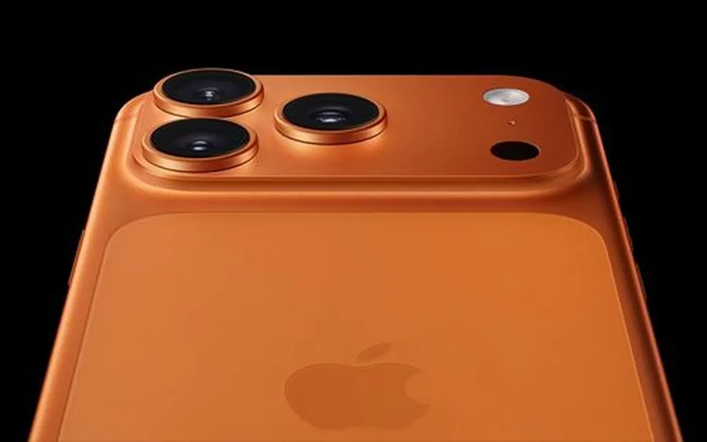 مشکل دوربین آیفون 17 پرو؛ در حین فیلمبرداری روی سوژه سایه میافتد!