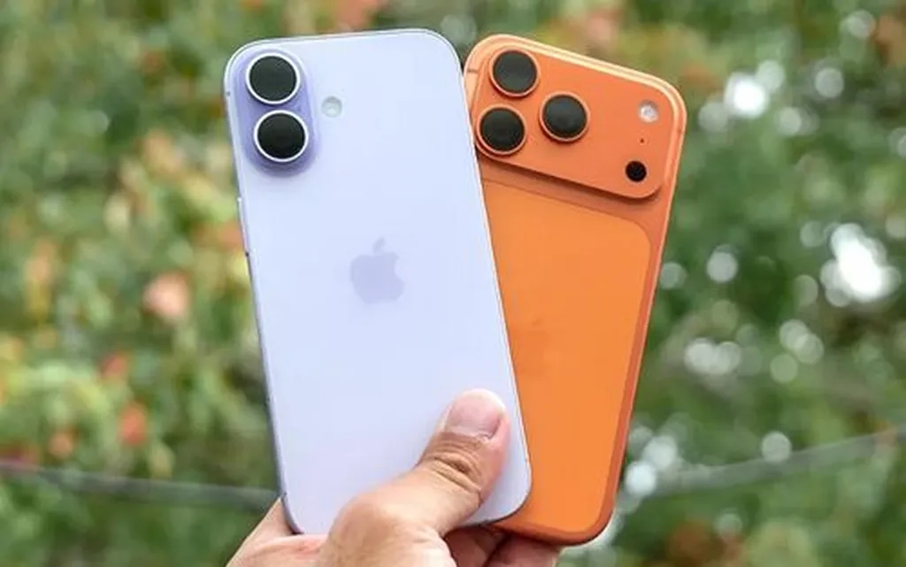 ۷ دلیل برای خرید آیفون 17 به جای آیفون 17 پرو