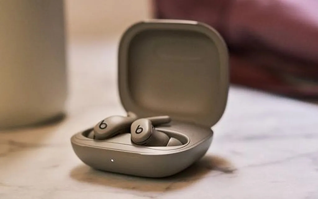 اپل از هدفون پاوربیتس فیت رونمایی کرد؛ طراحی زیبا و امکانات زیاد