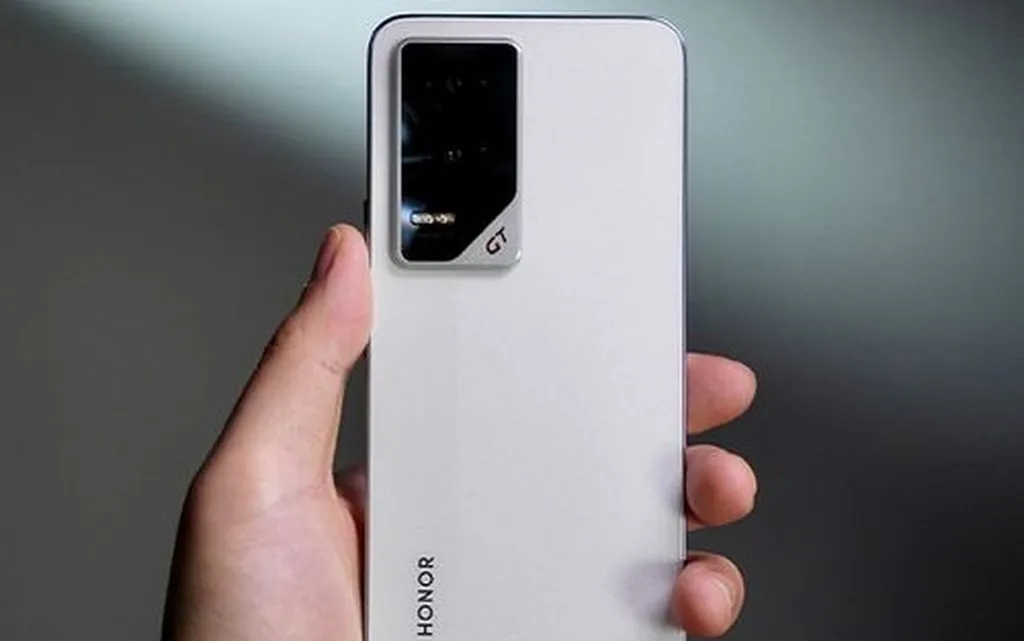 گوشی جدید آنر با حافظه رم ۲۴ گیگابایتی عرضه میشود